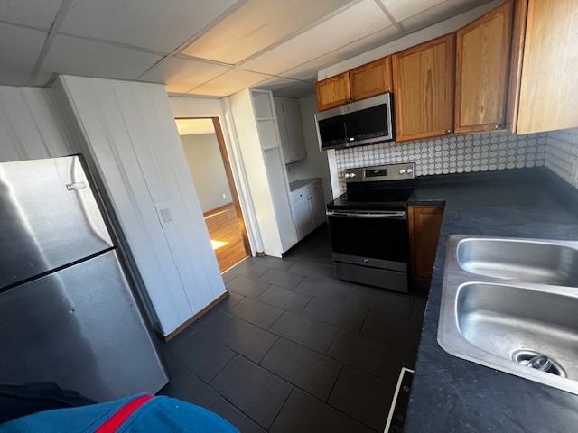 817 W 7th St #1 - Photo 4 of 15