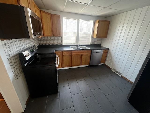 817 W 7th St #1 - Photo 5 of 15