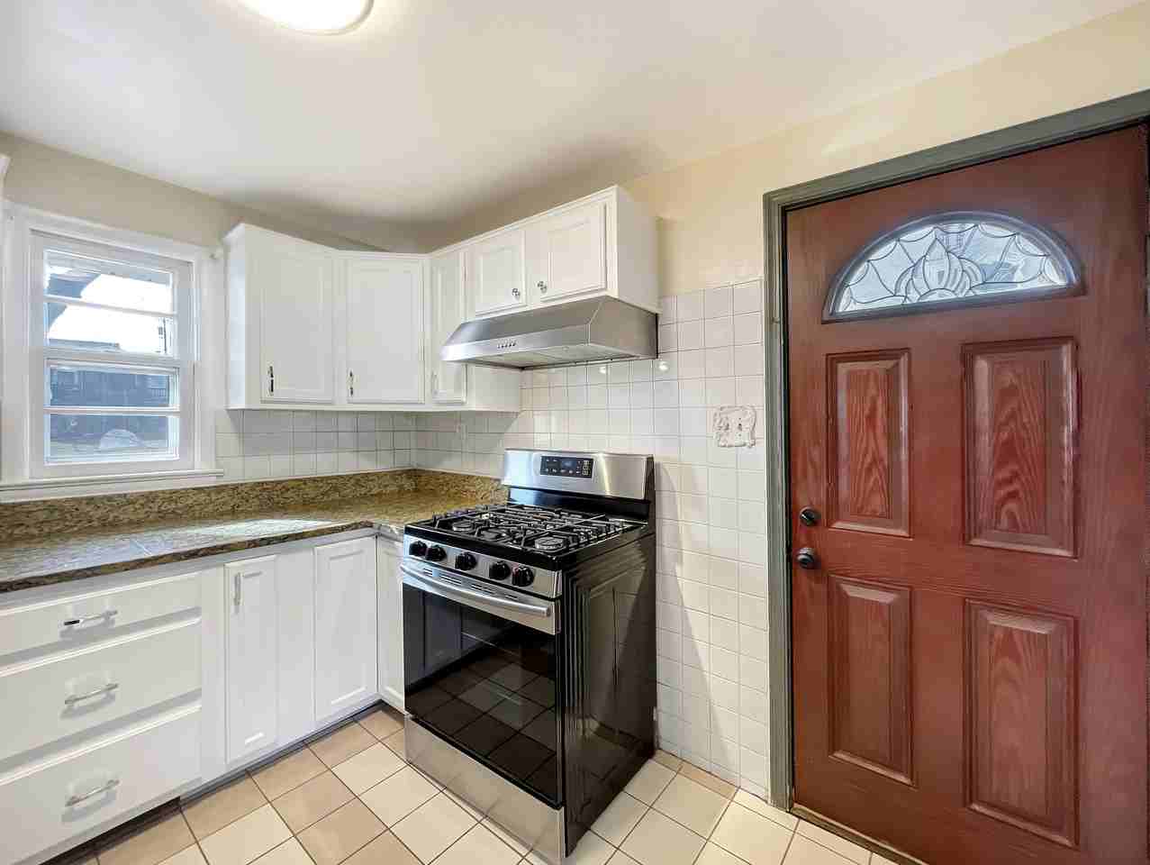 1832 North Culpeper Street - Photo 3 of 22