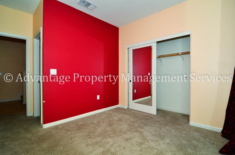 63 Regency Pl - Photo 3 of 18