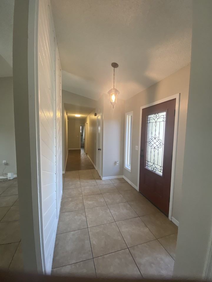 1860 Lake Hill Cir #NA - Photo 4 of 24