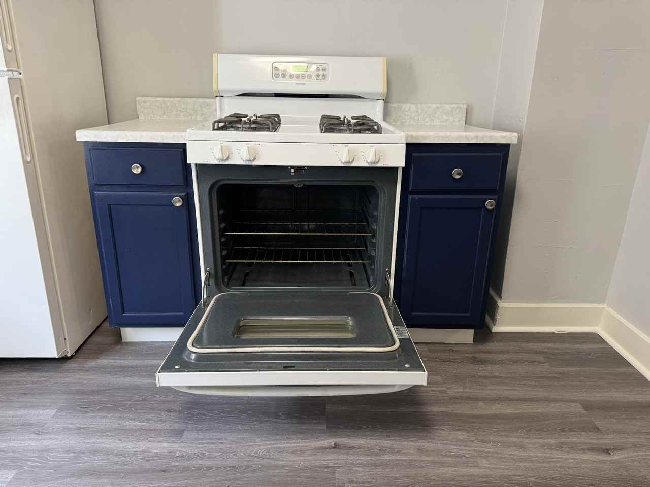 4848 Commonwealth St #4 - Photo 6 of 21