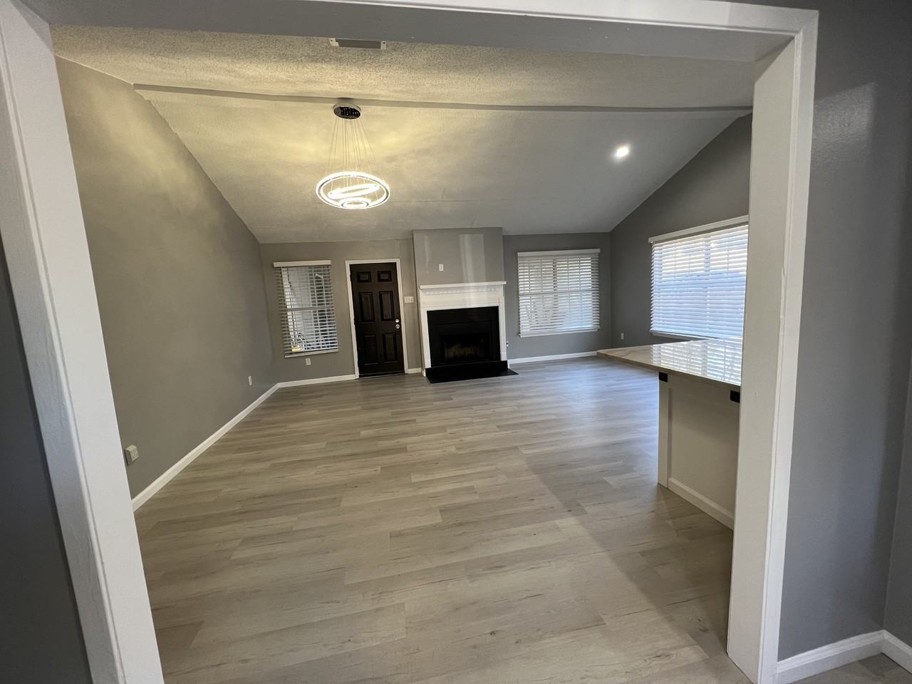 883 Bonneville Dr #NA - Photo 2 of 8