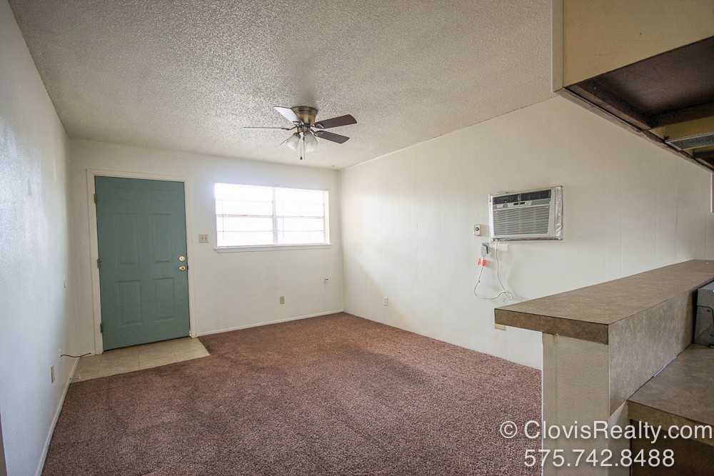 1928 W 21st St #12 - Photo 3 of 10