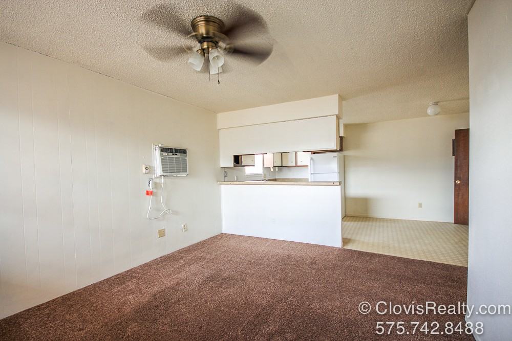 1928 W 21st St #12 - Photo 4 of 10