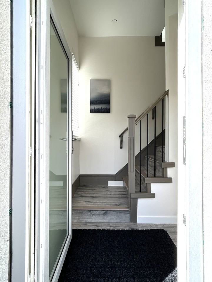 6177 Sophia Street - Photo 3 of 12