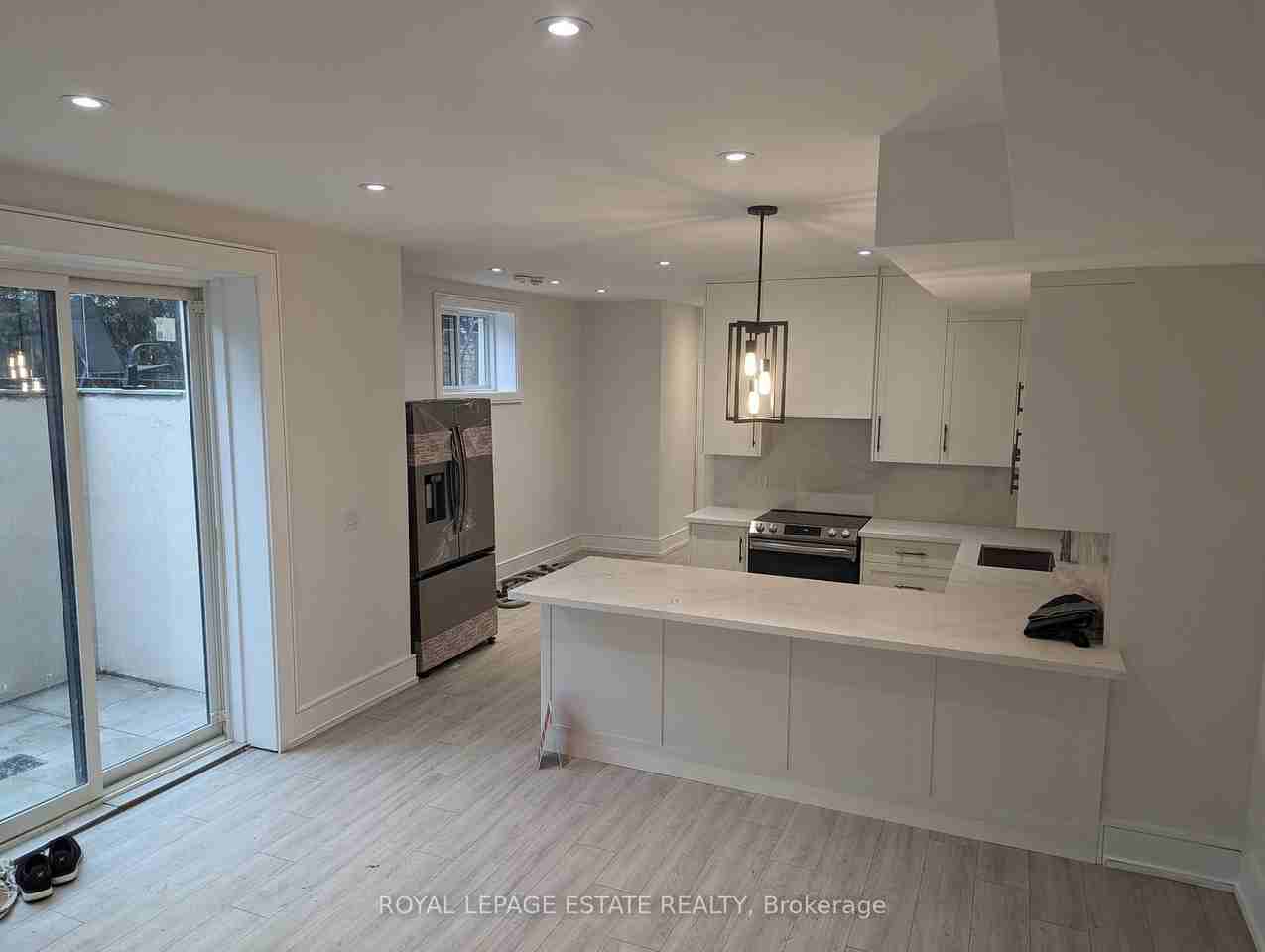 2 Hemford Crescent - Photo 3 of 11