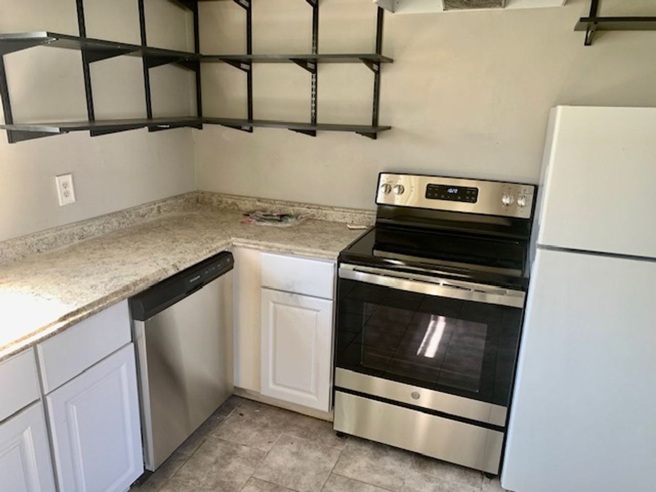2607 41st St - Photo 5 of 15