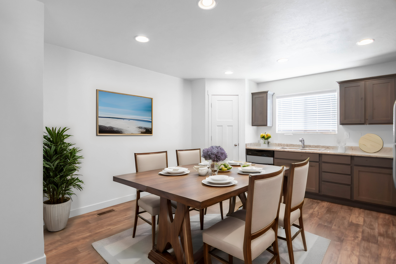 100 E 630 N - Photo 4 of 36