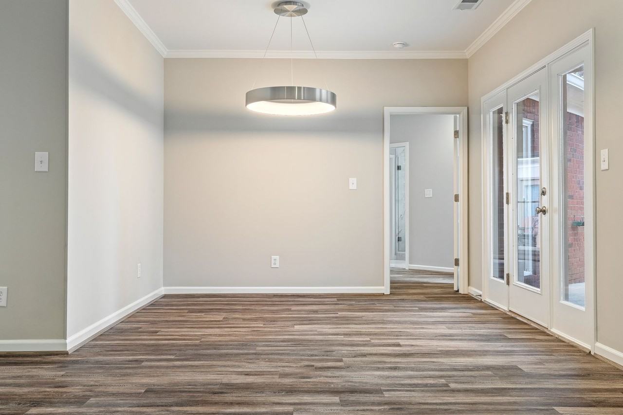 1223 Berwick Rd - Photo 5 of 29