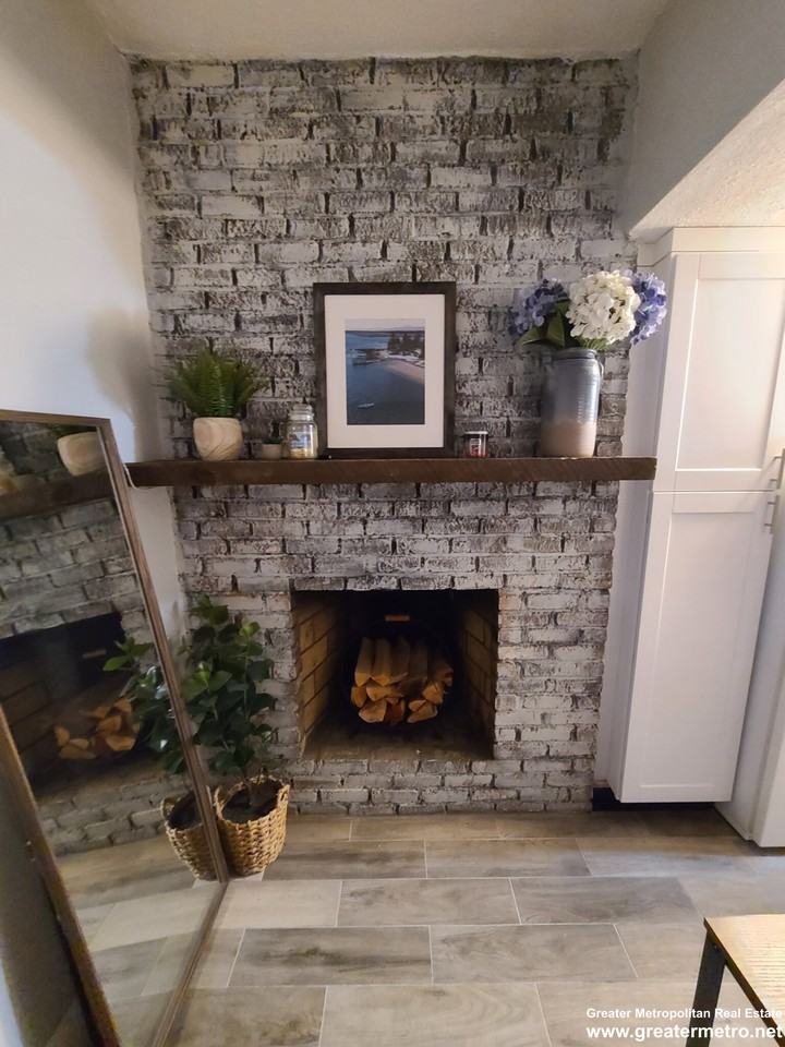 237 Commonwealth Ave #1 - Photo 3 of 12