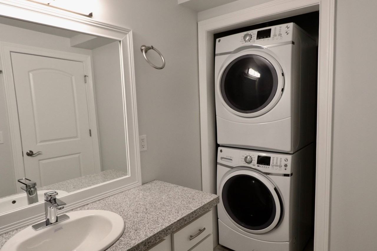 607 Washtenaw - Photo 2 of 41