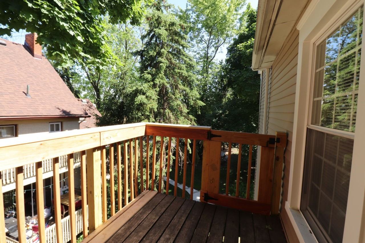 607 Washtenaw - Photo 3 of 41