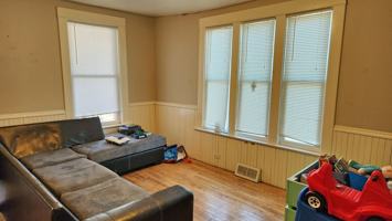 featured image of 519 Market St