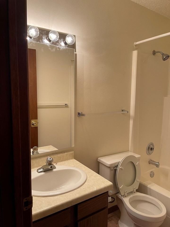 3110 Blakeley - Photo 4 of 7