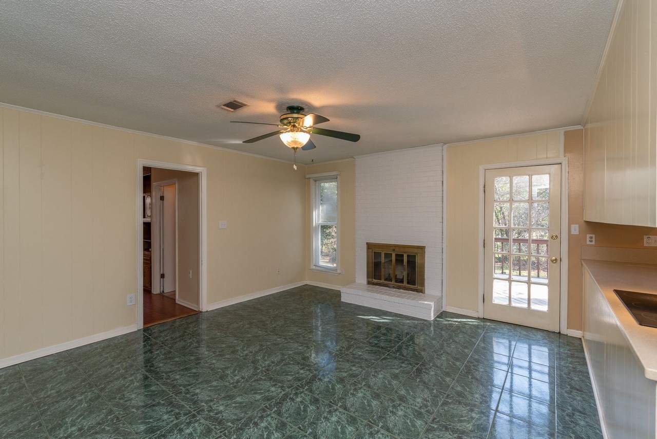 1140 Brookwood Dr - Photo 5 of 25