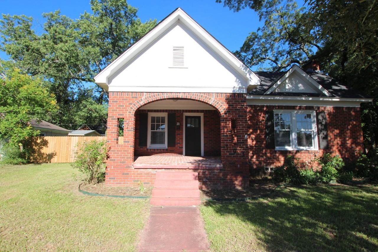 903 S Sneed Ave - Photo 2 of 35