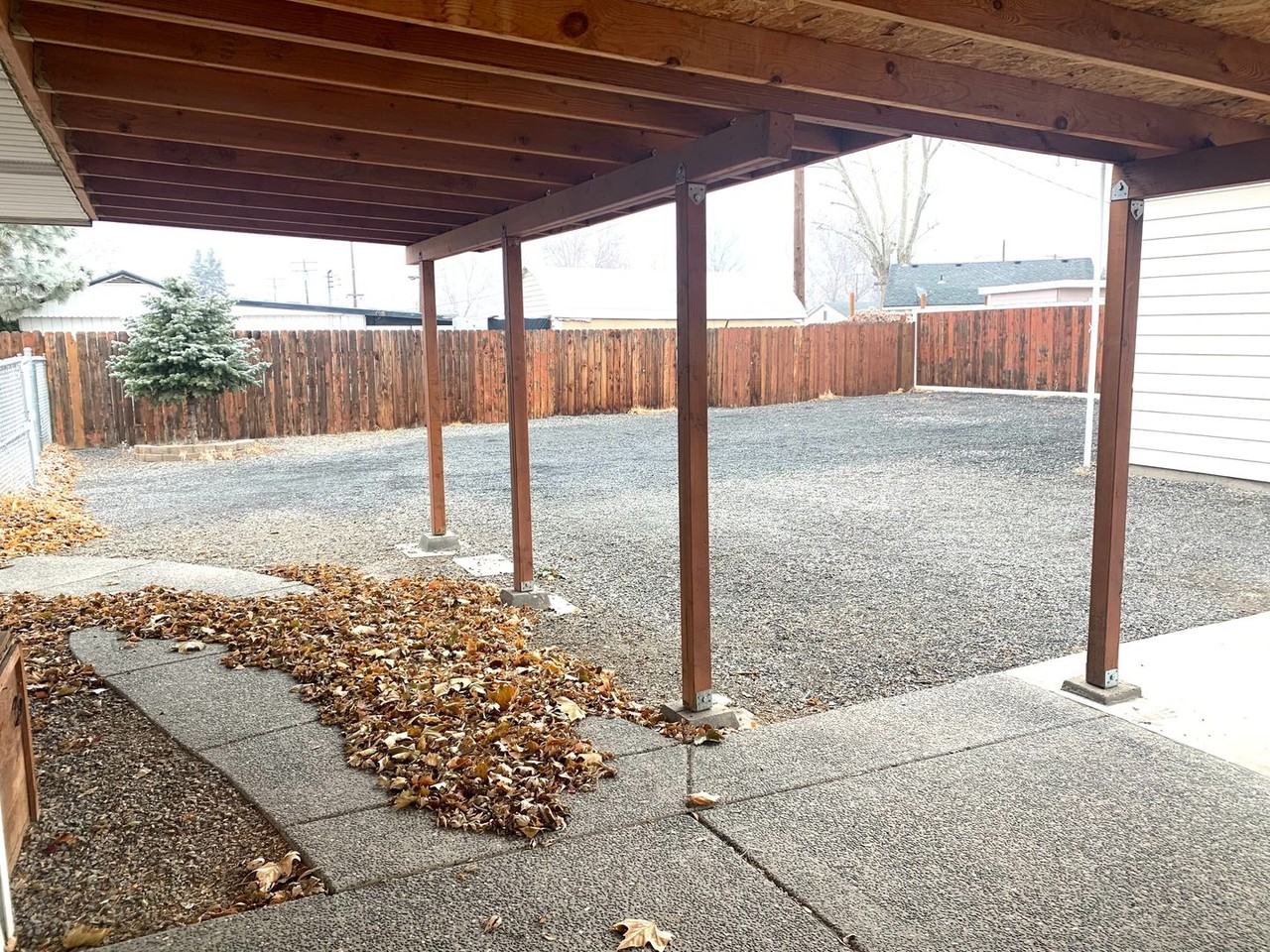 1008 Wright Ave - Photo 6 of 17