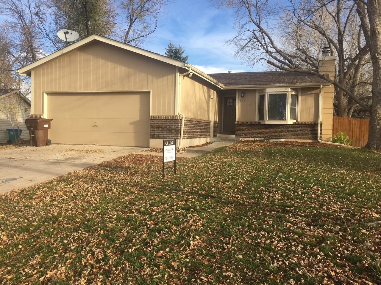 930 Mansfield Dr - Photo 2 of 32