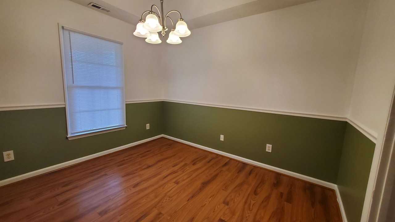 2823 Franzia Dr - Photo 3 of 16