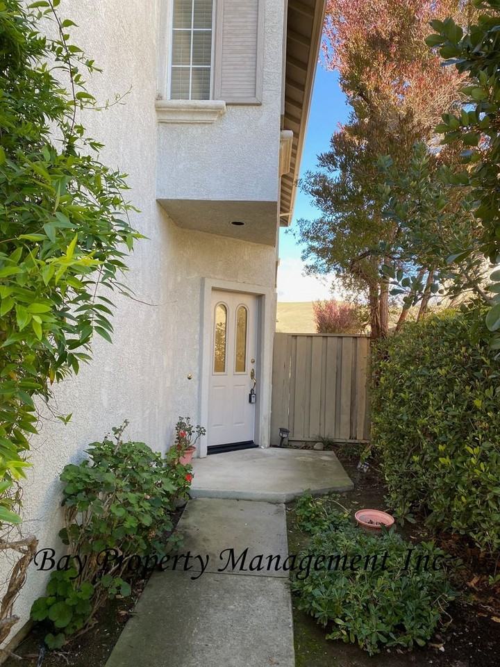 26418 Honor Ln - Photo 3 of 17