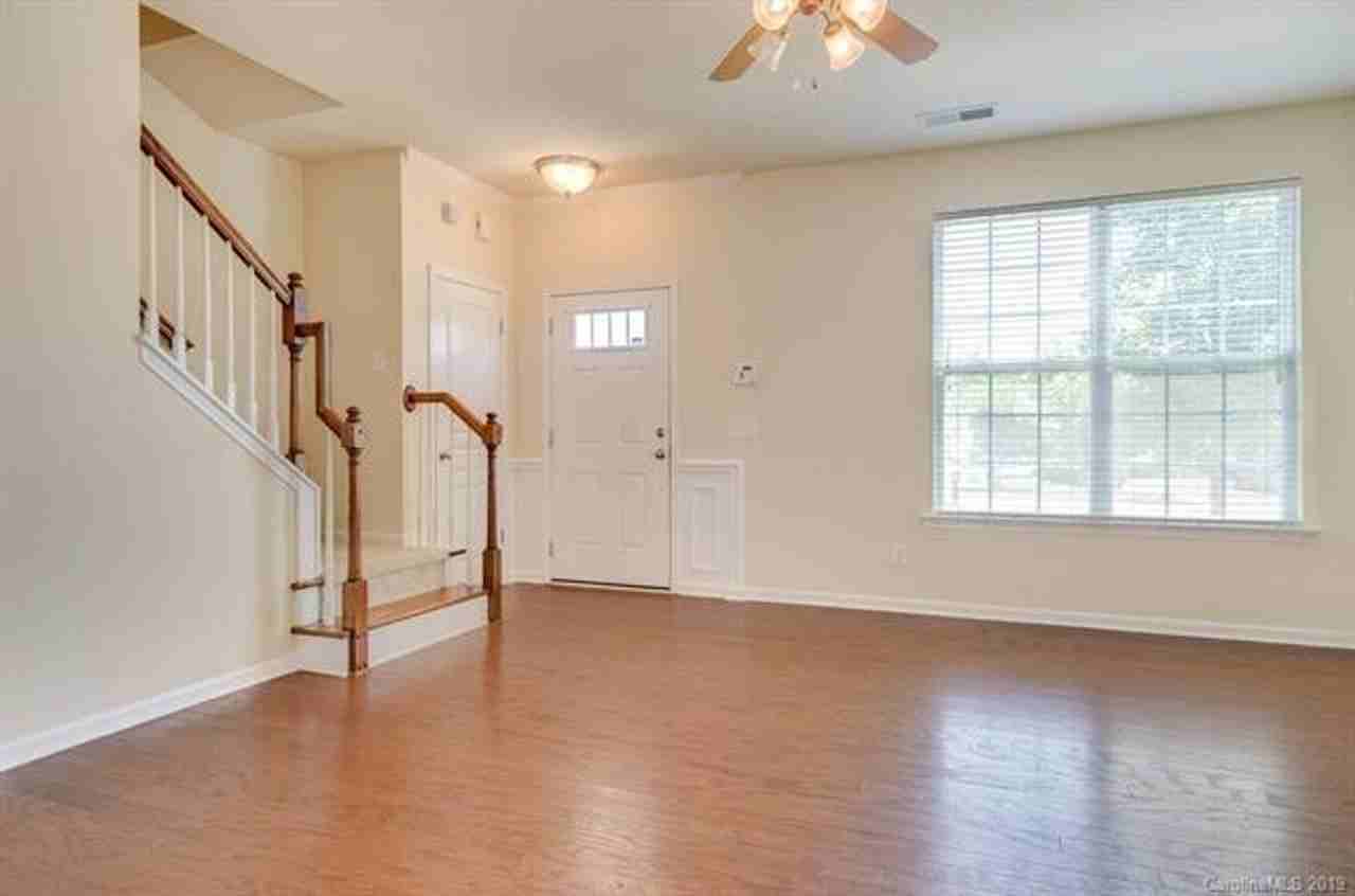 209 Spring Gardens Dr - Photo 2 of 16