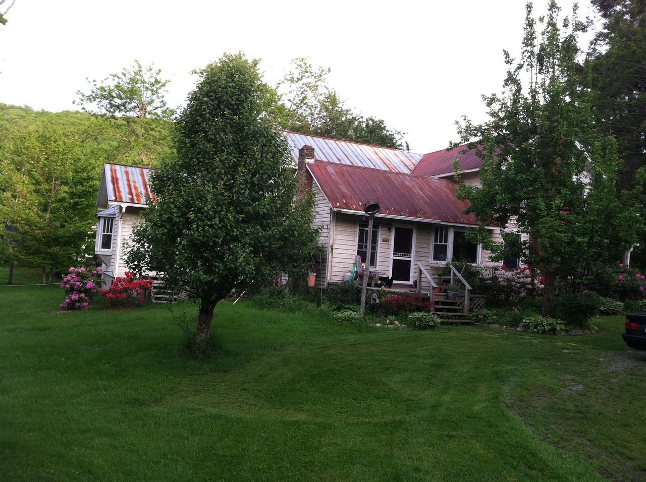 2166 George Hayes Rd - Photo 2 of 18
