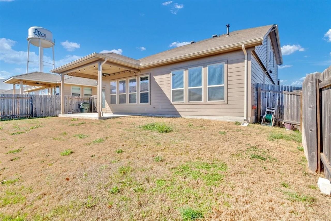 131 Desert Rose Dr - Photo 3 of 22