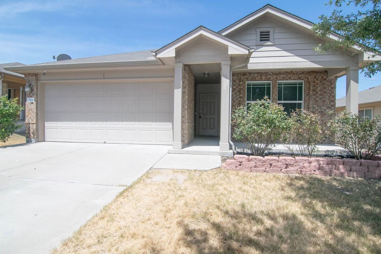 504 Comal Run - Photo 2 of 26