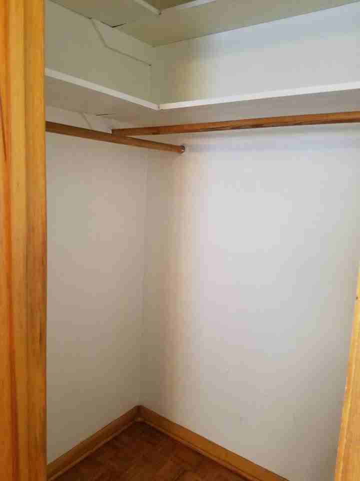 711 S 18th St - Photo 3 of 20