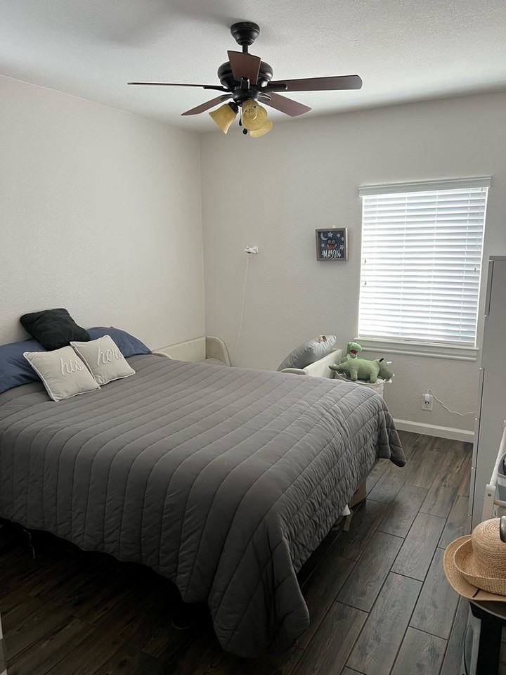 000 N 34th St - Photo 5 of 7