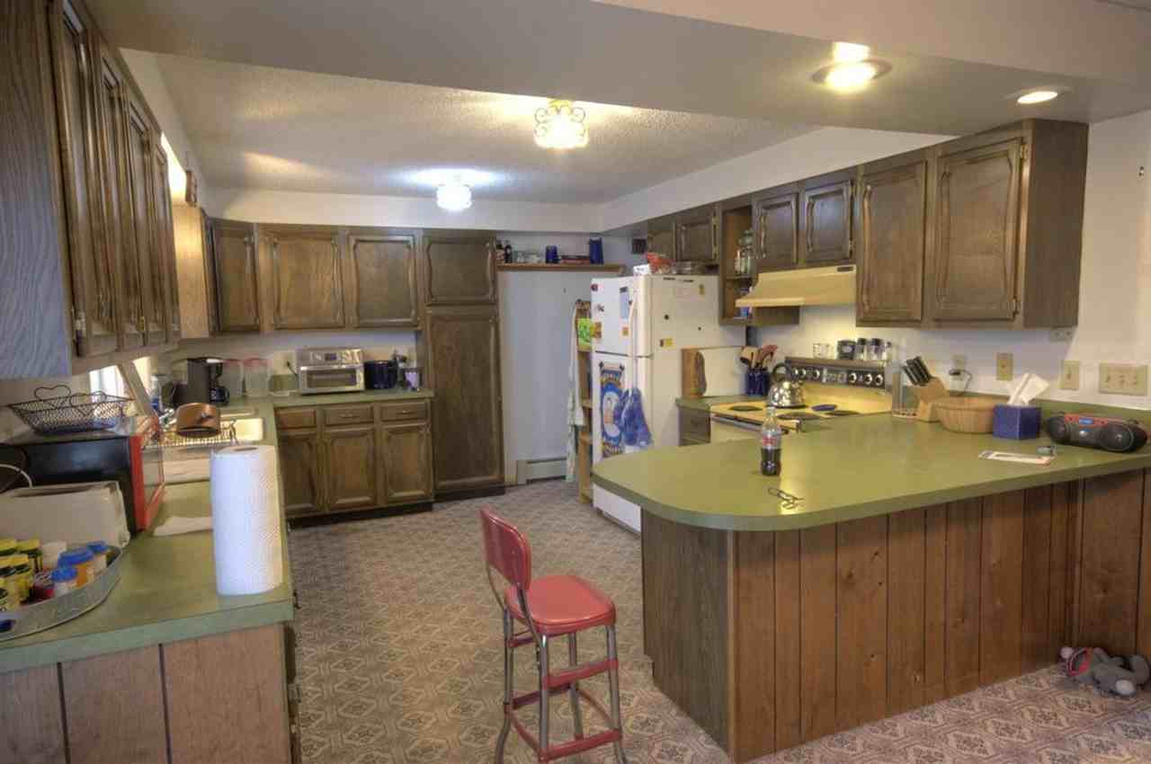 2236 36th St - Photo 4 of 19