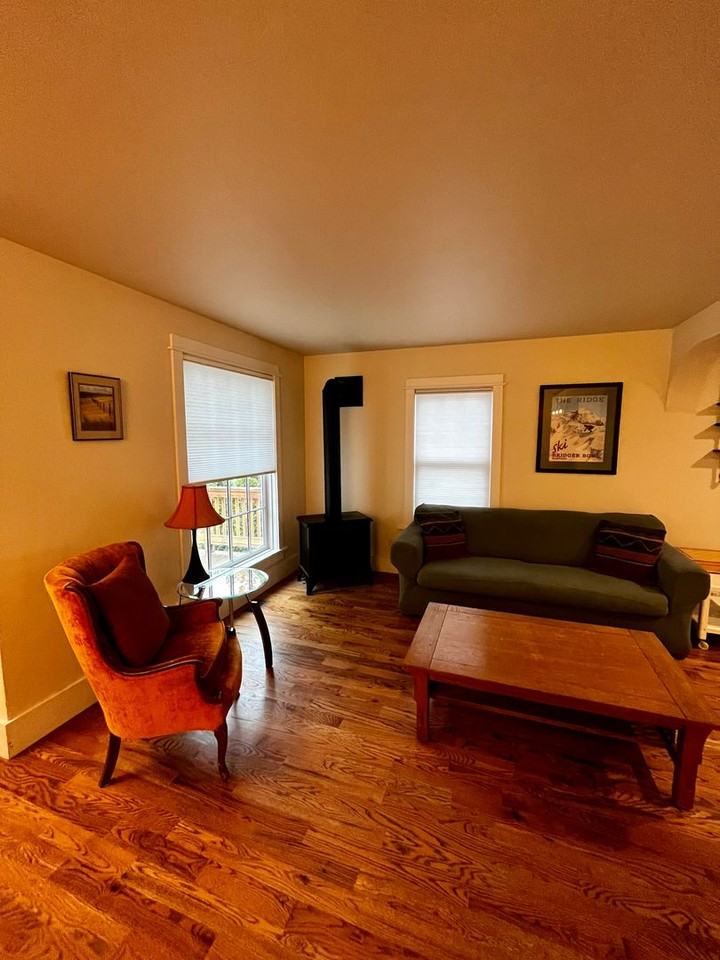 307 S 8th Ave - Photo 7 of 28