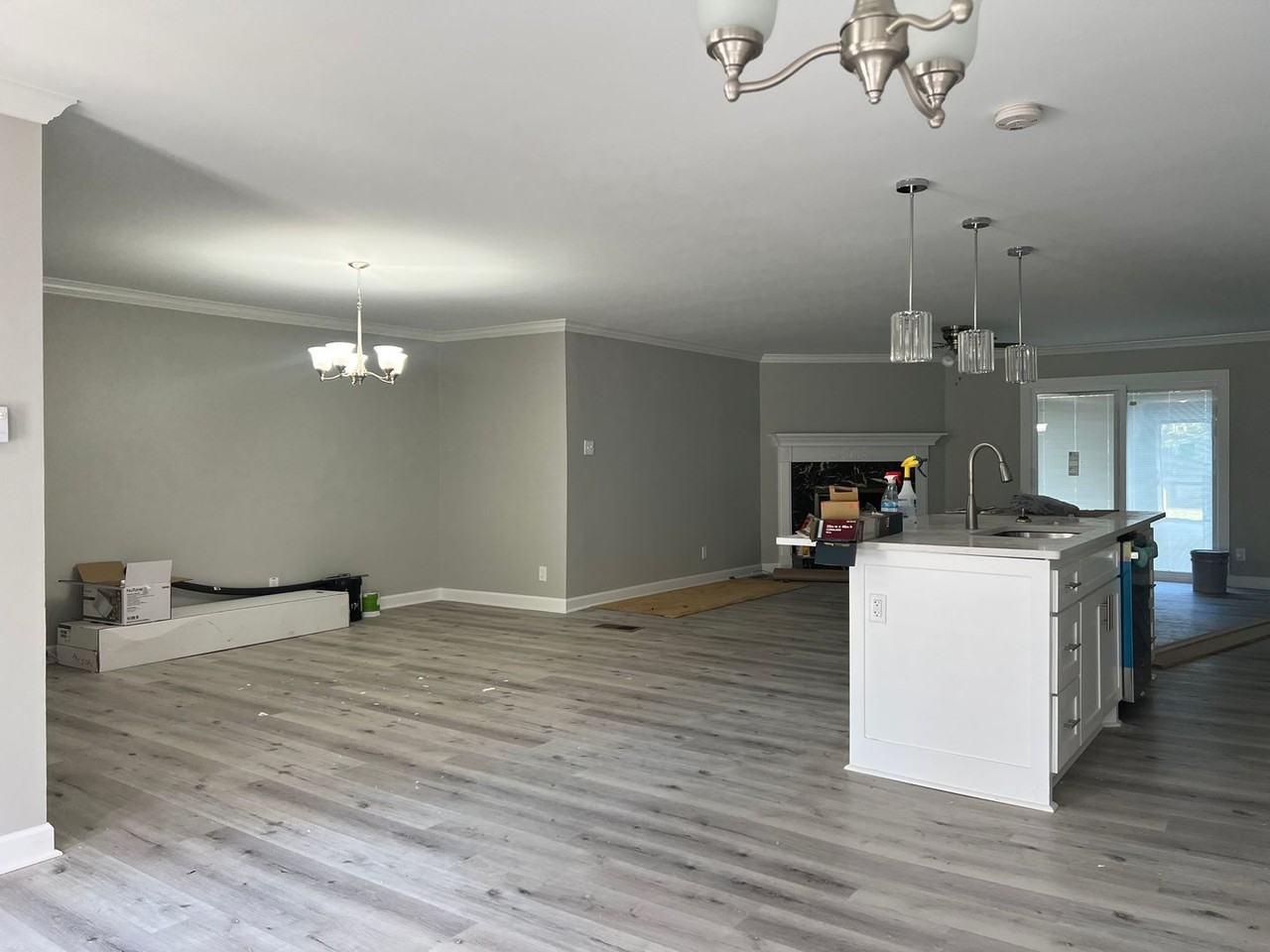 4415 Lakeview Rd - Photo 3 of 19