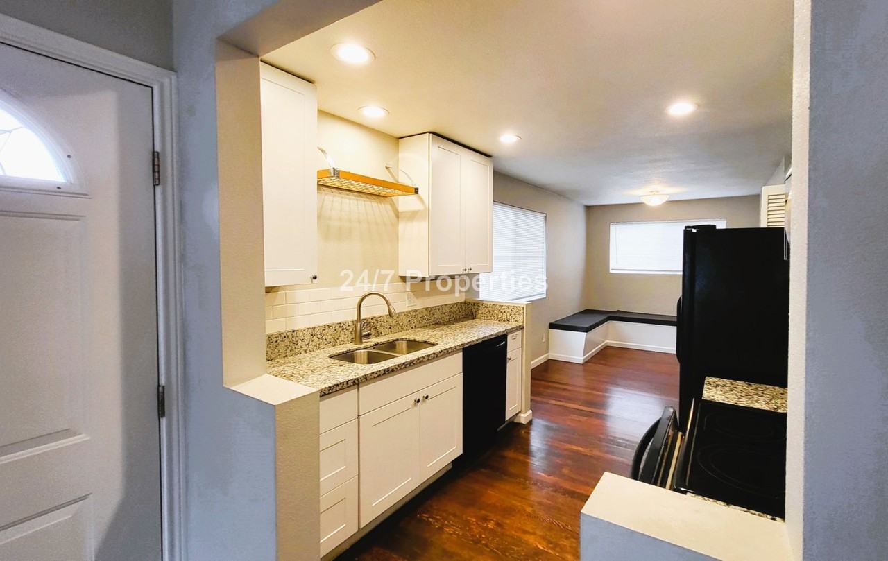 1556 7th St - Photo 4 of 21