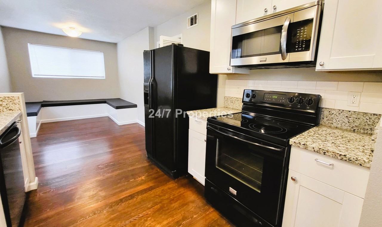 1556 7th St - Photo 5 of 21