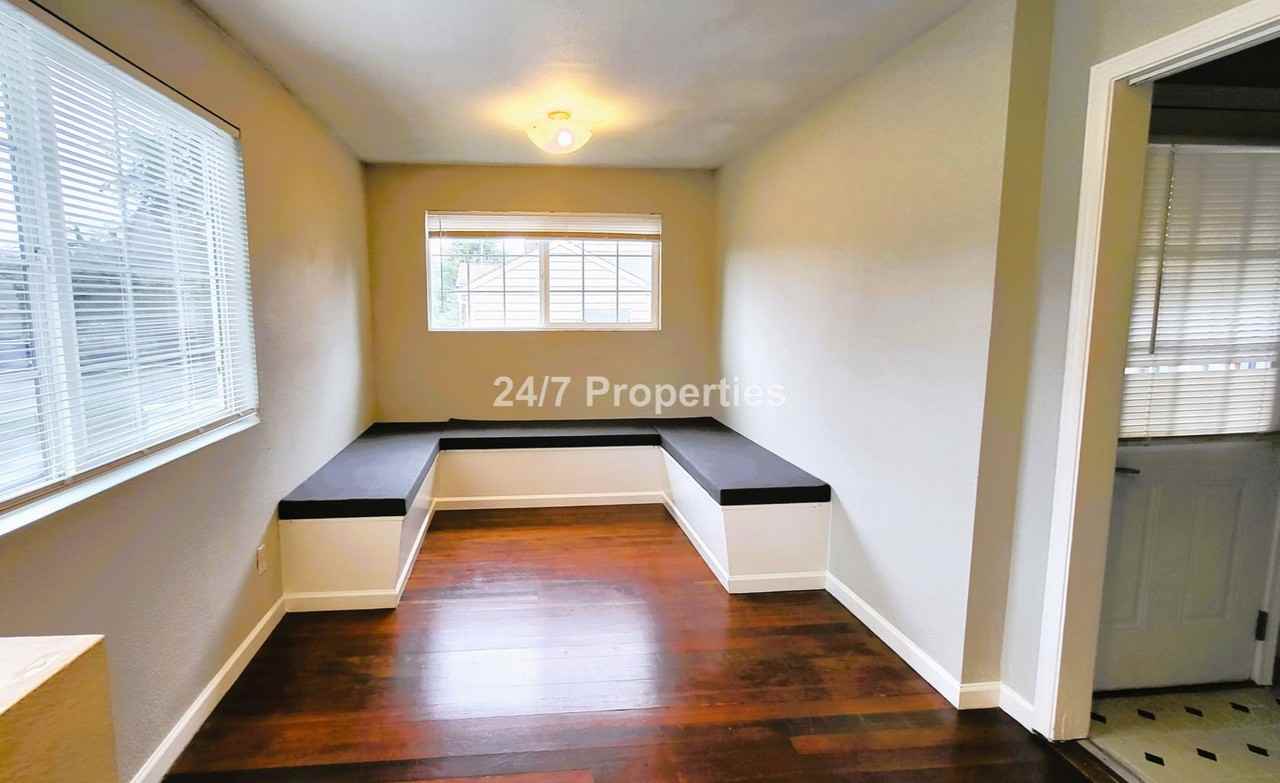 1556 7th St - Photo 6 of 21