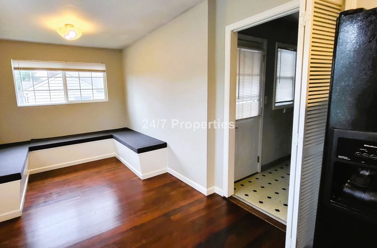 1556 7th St - Photo 7 of 21