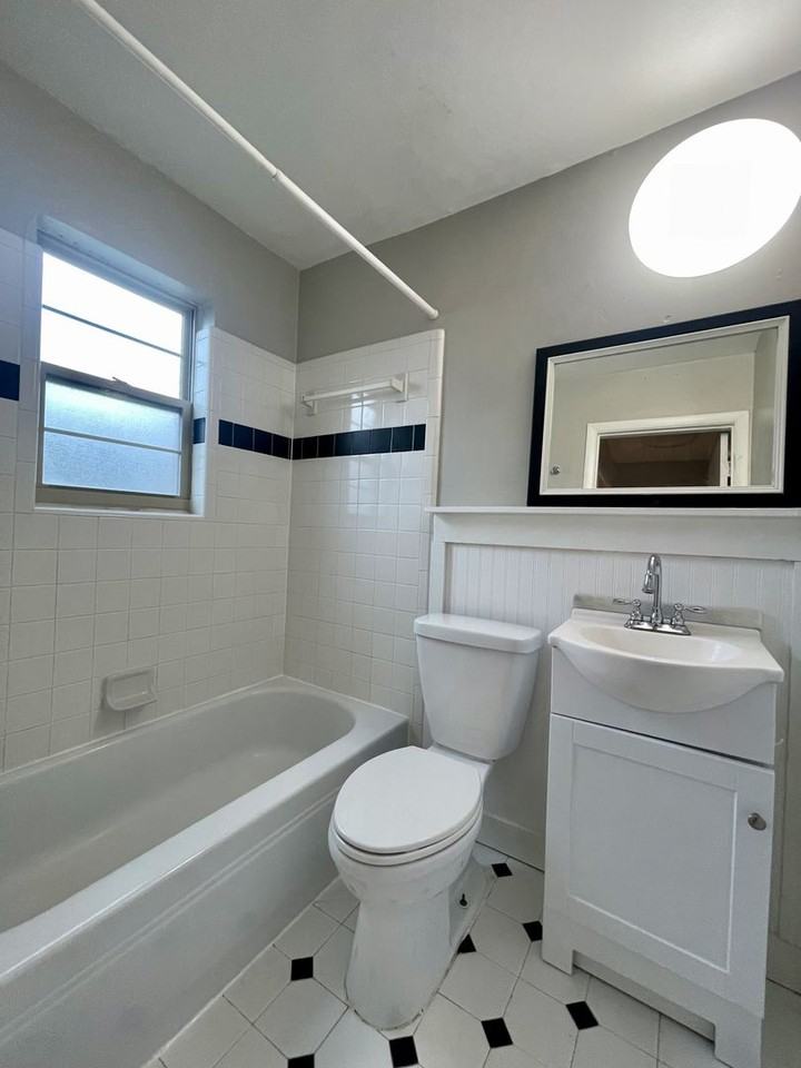 2429 Lawrenceville Hwy - Photo 5 of 11