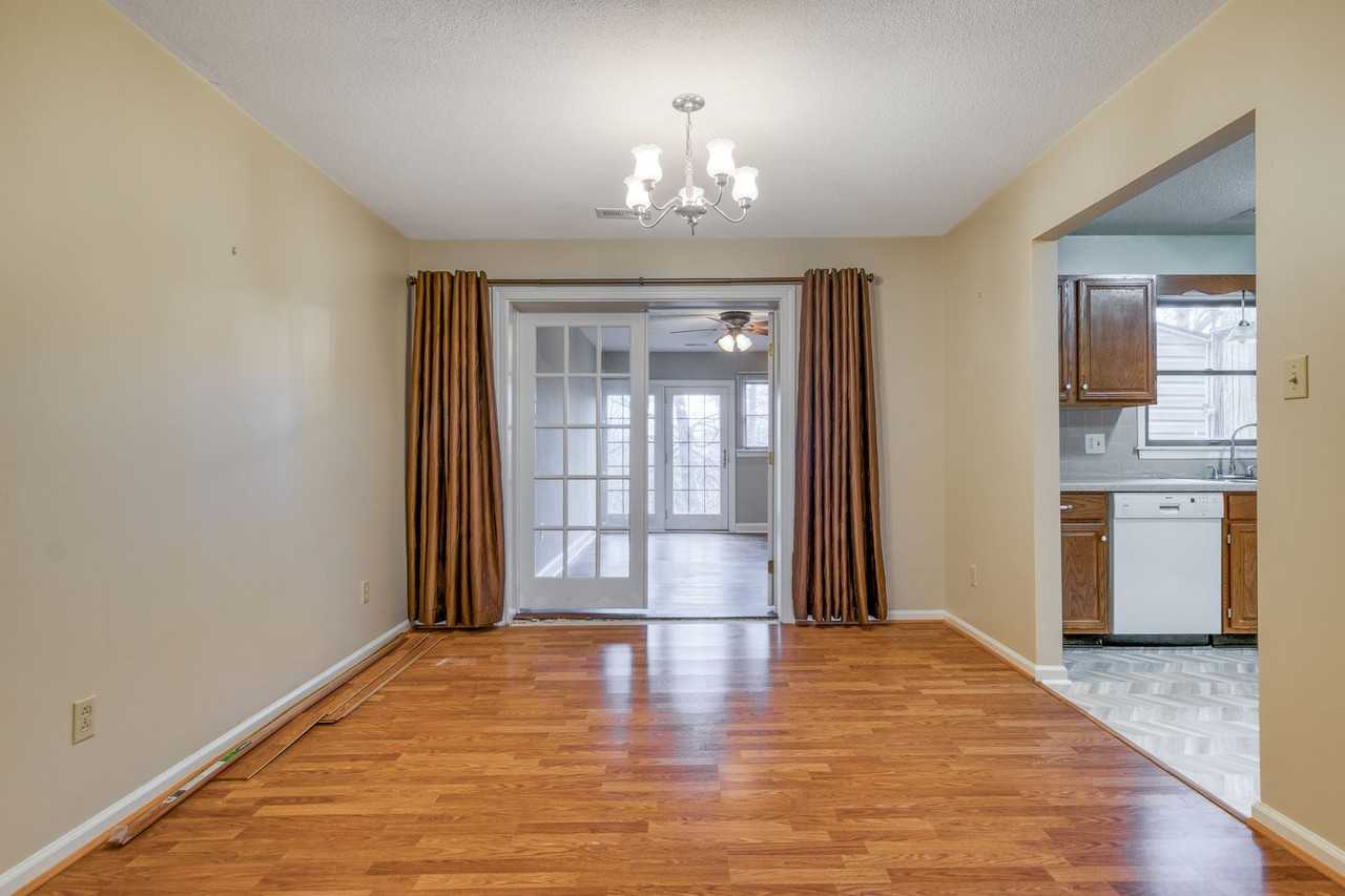 179 Franklin Parke Ct - Photo 2 of 21