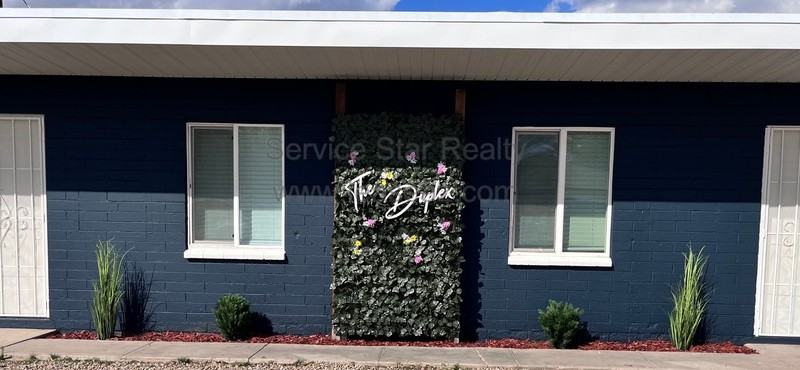 850 W Hazelwood St - Photo 2 of 22