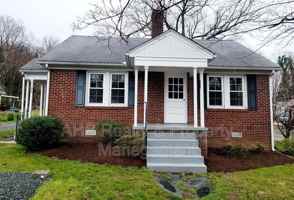 featured image of 122 Markham St