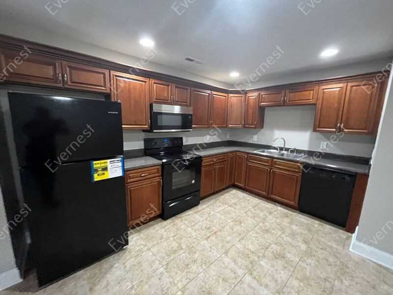158 Brown Estates Rd - Photo 3 of 18