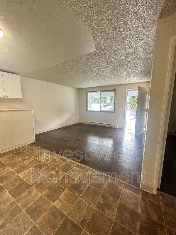 9100 Vancouver Avenue #14 - Photo 3 of 17