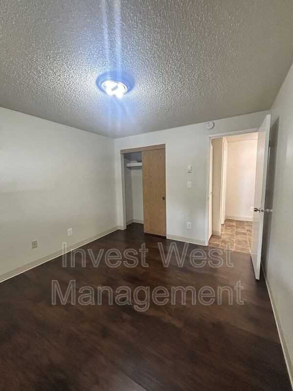 9100 Vancouver Avenue #14 - Photo 4 of 17