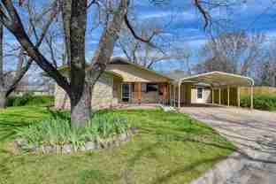 120 Travis St - Photo 1 of 1
