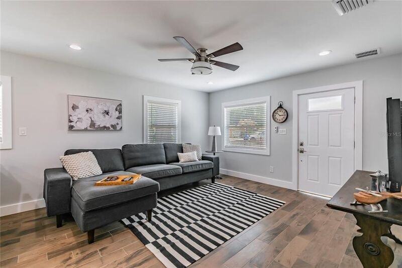 1419 W Termino St - Photo 2 of 50