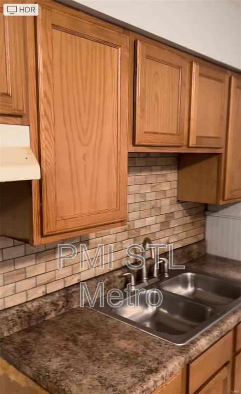 9713 Dennis Dr - Photo 3 of 7