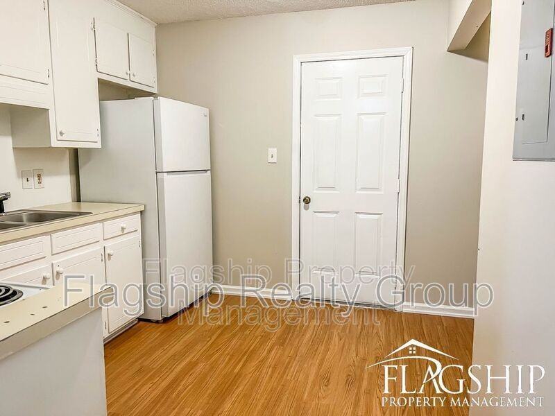 209 Connie Cir - Photo 3 of 18