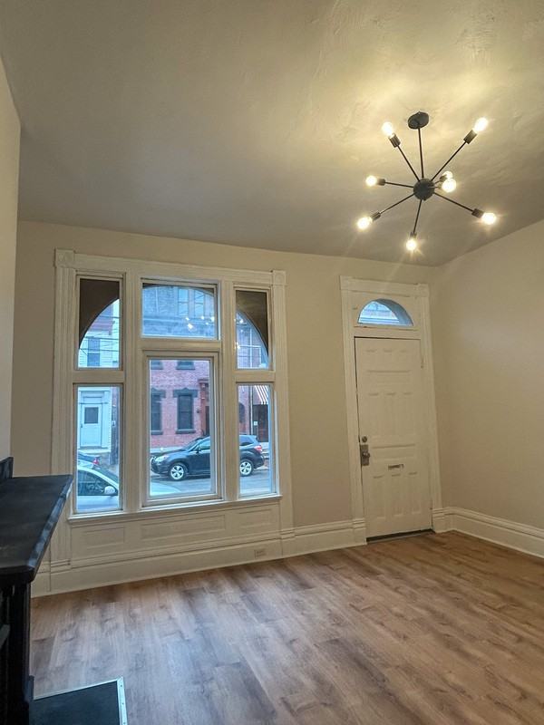 2326 Sarah St #1 - Photo 6 of 26